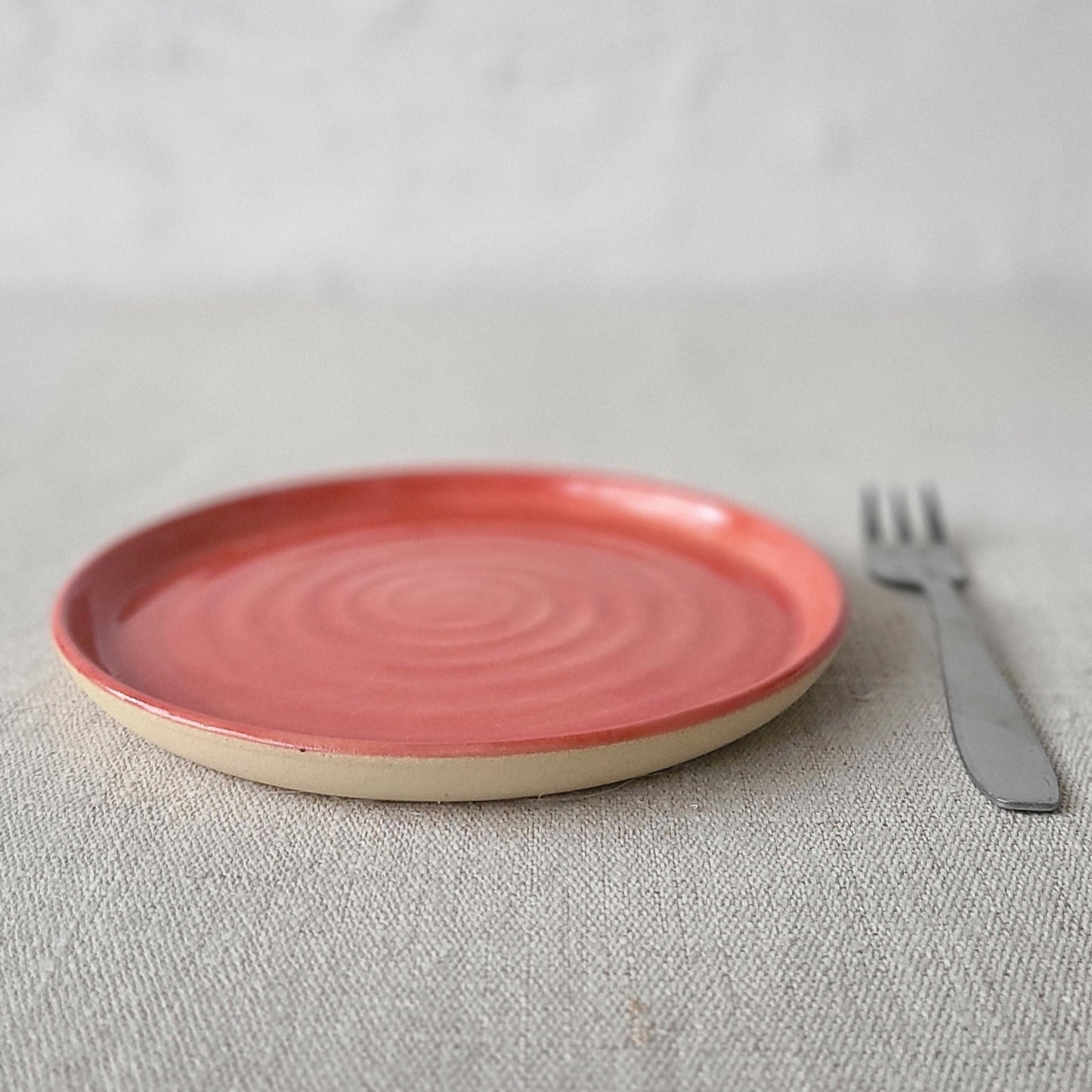 Cherry Red Classic Cake Plate