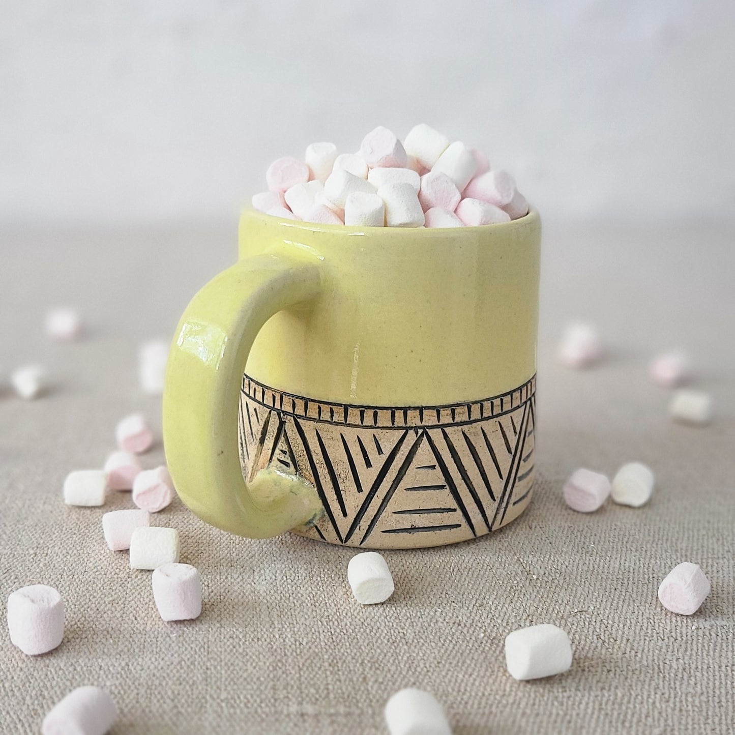 Corn Yellow Classic Carved Standard Mug