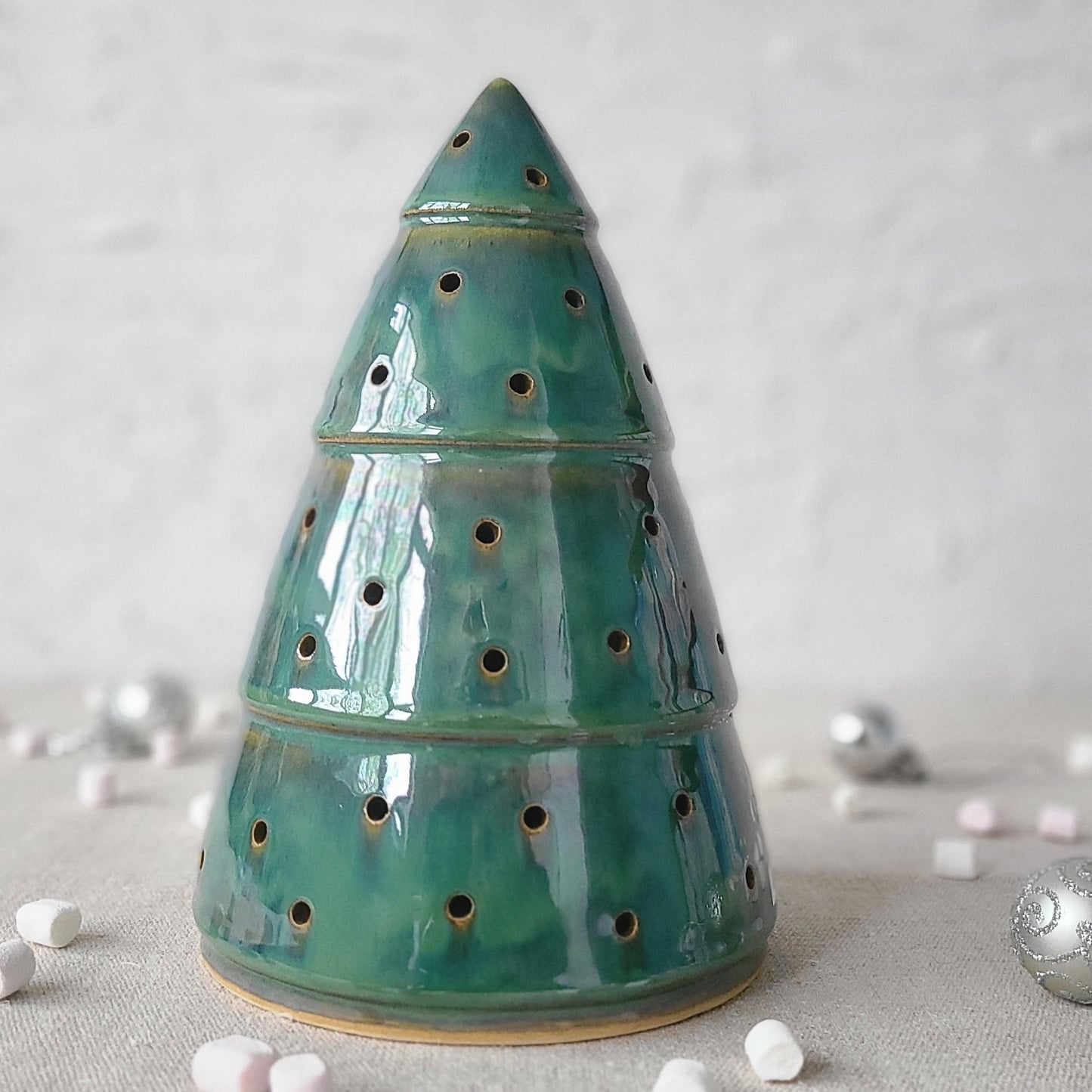 Winter Edition Classic Christmas Tree Lanterns
