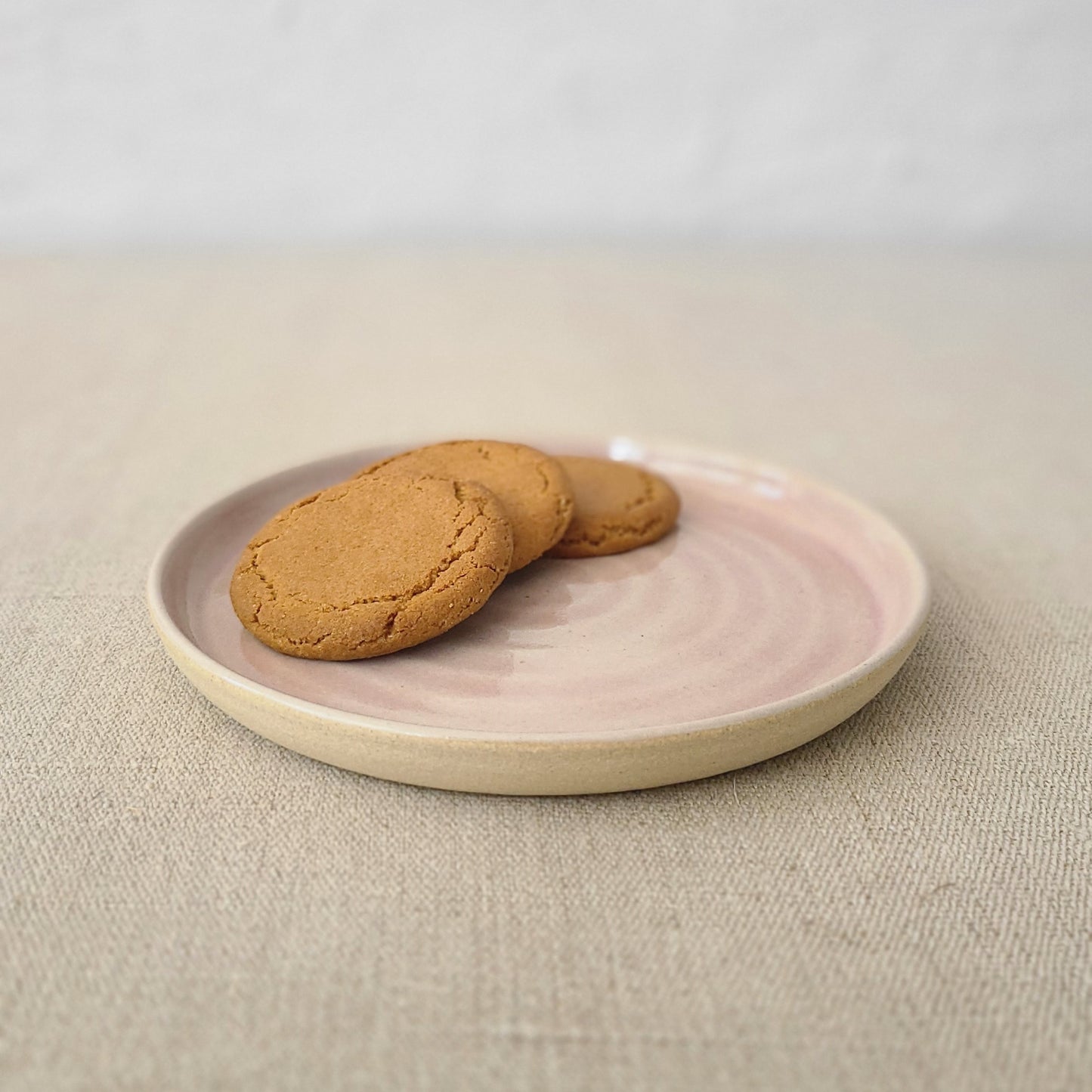 Lavender Purple Classic Cake Plate