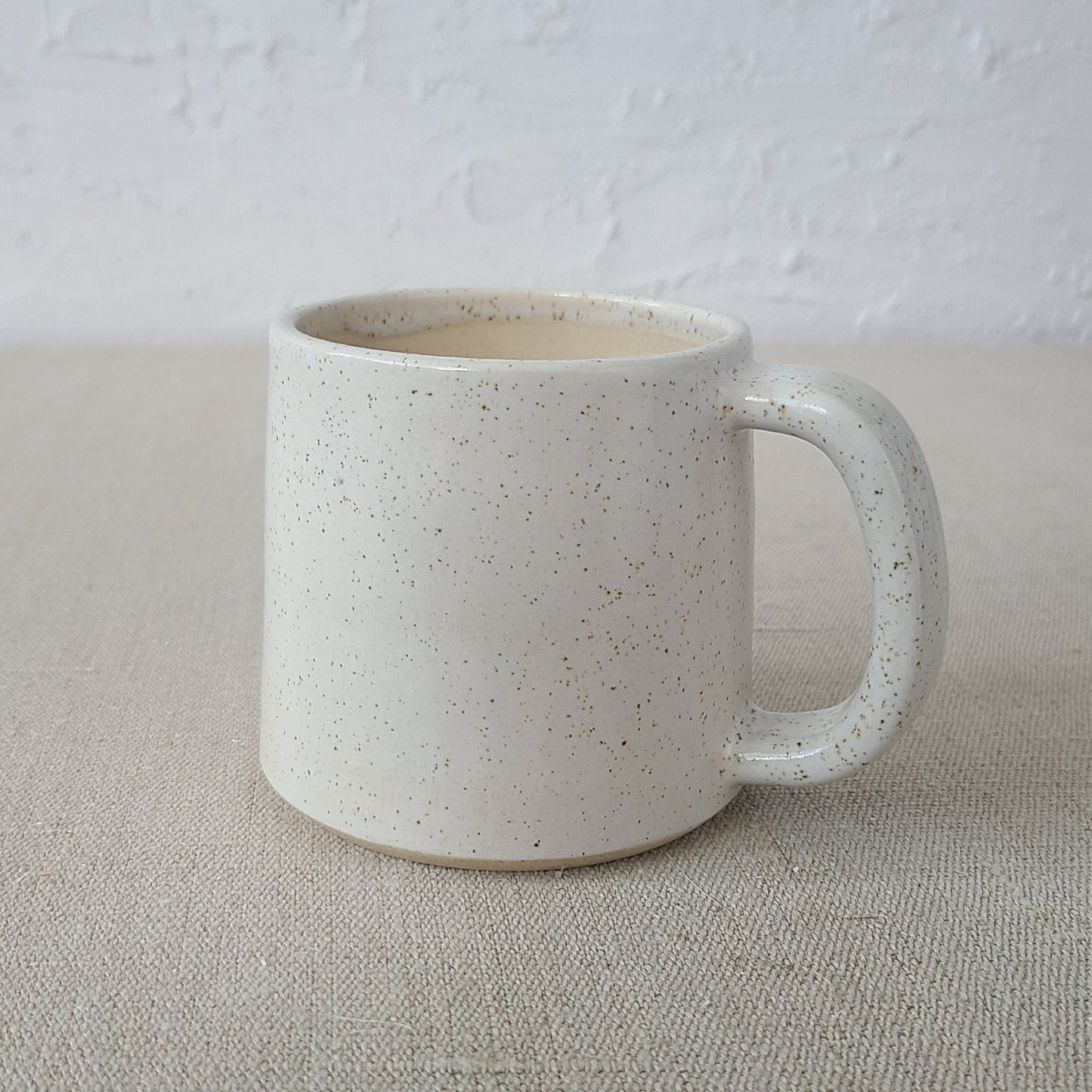 Pepper White Classic Standard Mug