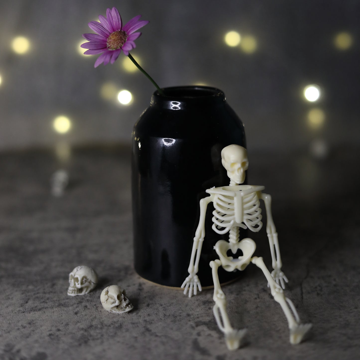 Jet Black Classic Bud Vase