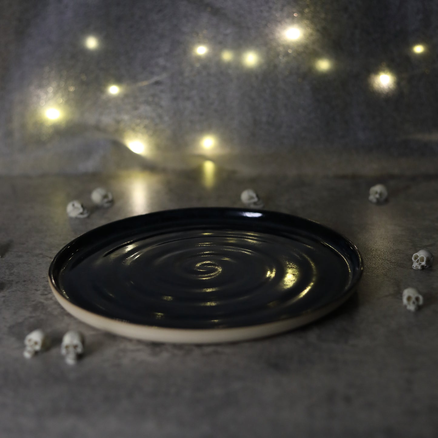 Halloween Edition Jet Black Classic Plates