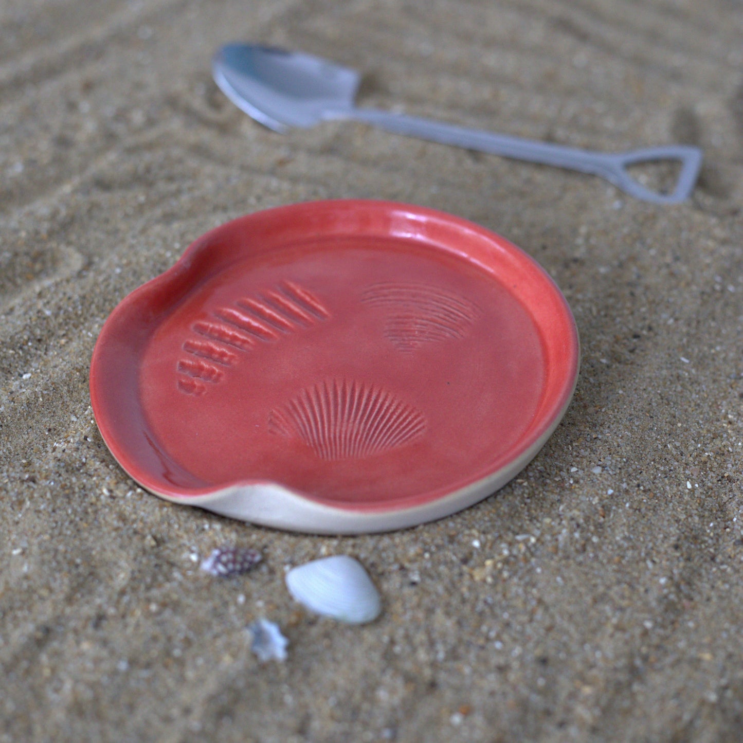 Summer Edition Classic Shell Spoon Rests