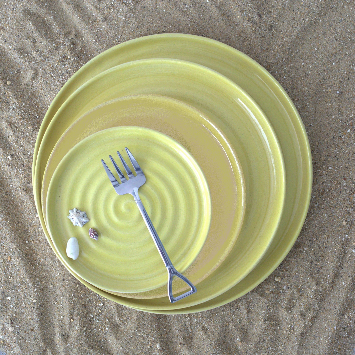 Summer Edition Sun Yellow Classic Plates