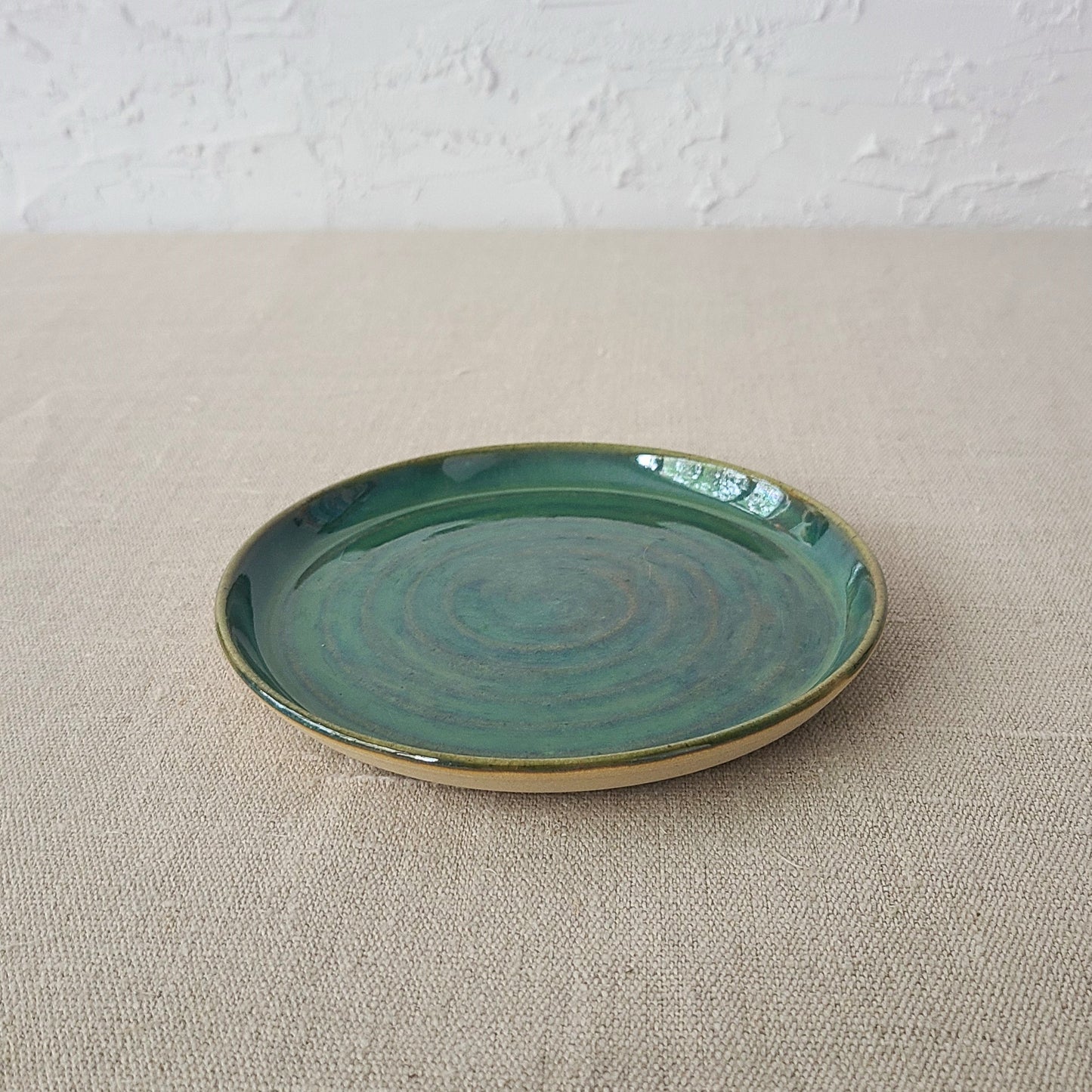 Alpine Green Classic Cake Plate