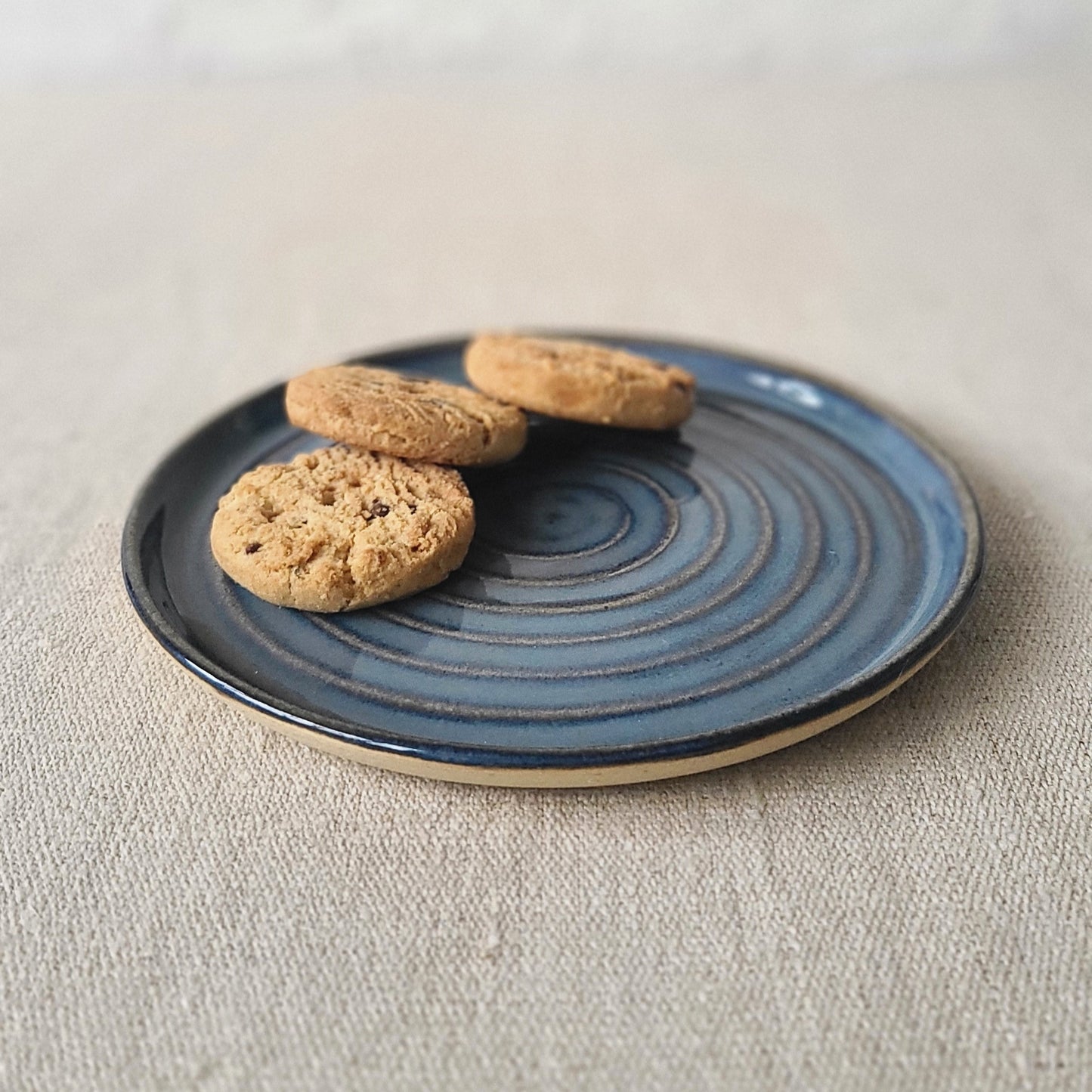 Nebula Blue Classic Cake Plate