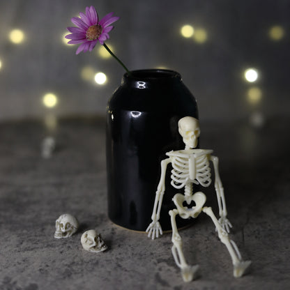 Jet Black Classic Bud Vase