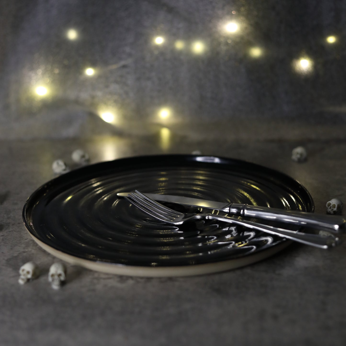 Halloween Edition Jet Black Classic Plates