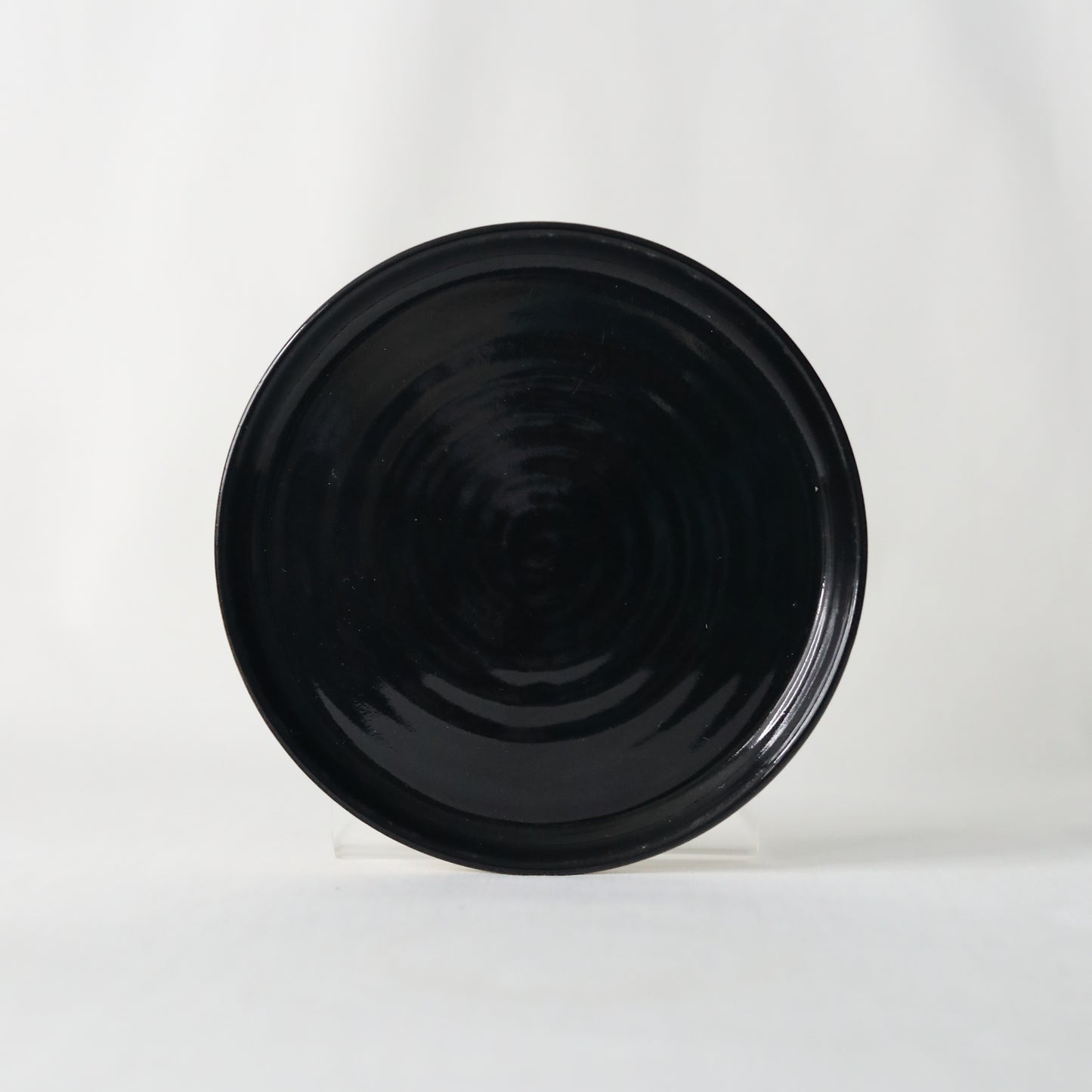 Jet Black Classic Cake Plate