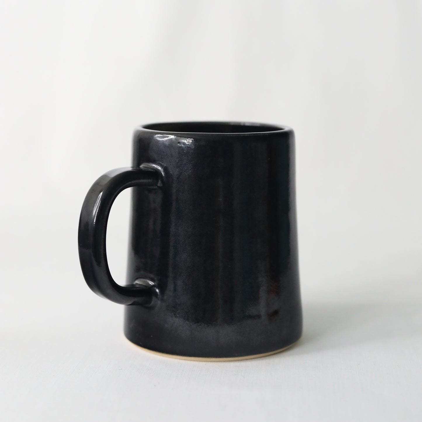 Jet Black Classic Pint Mug