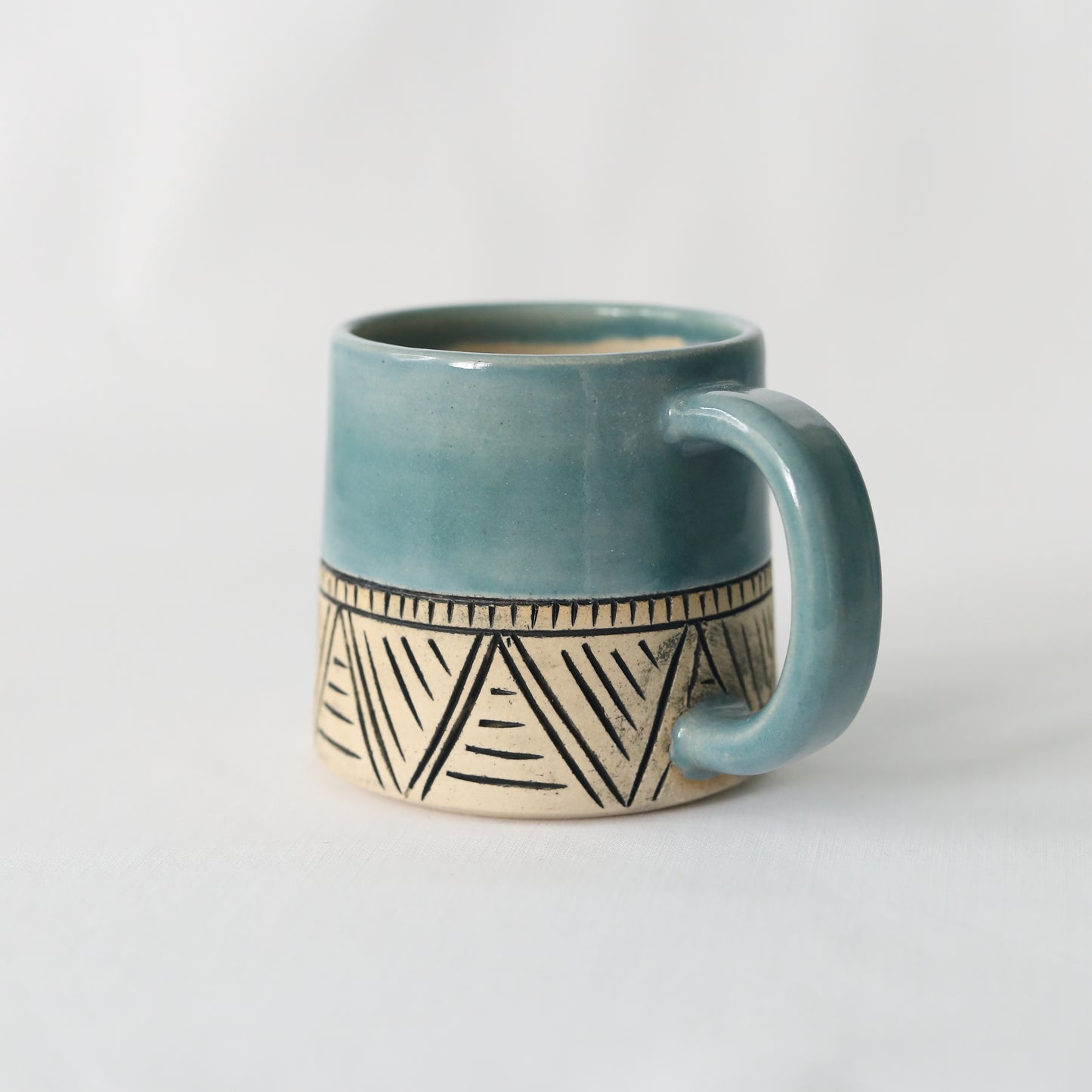 Pale Turquoise Classic Carved Standard Mug