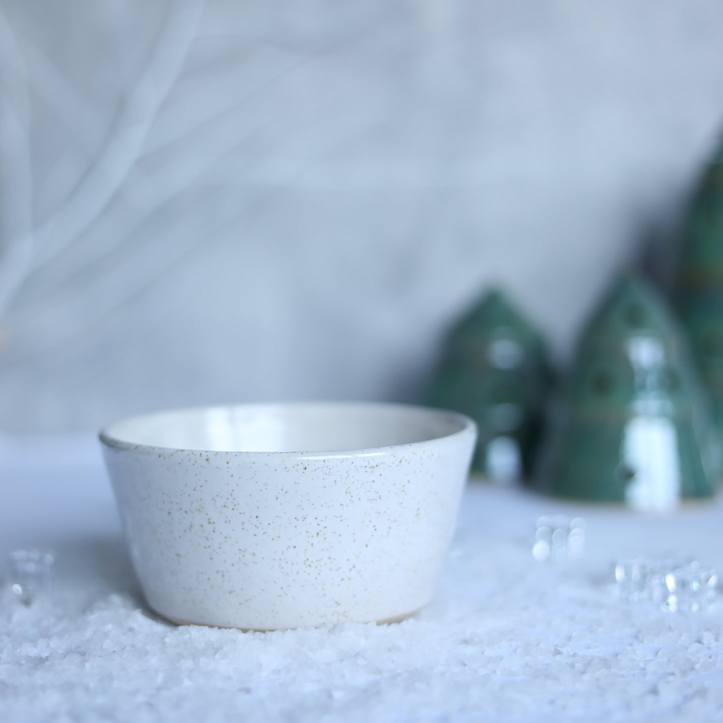 Winter Edition Pepper White Classic Bowls
