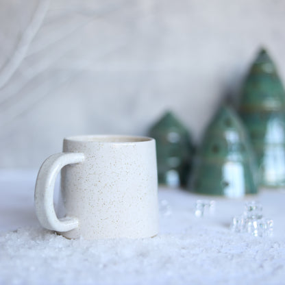 Winter Edition Pepper White Classic Mugs
