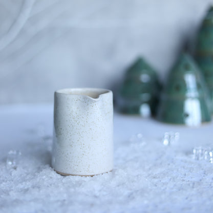 Winter Edition Pepper White Classic Jugs