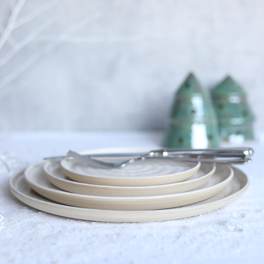 Winter Edition Pepper White Classic Plates