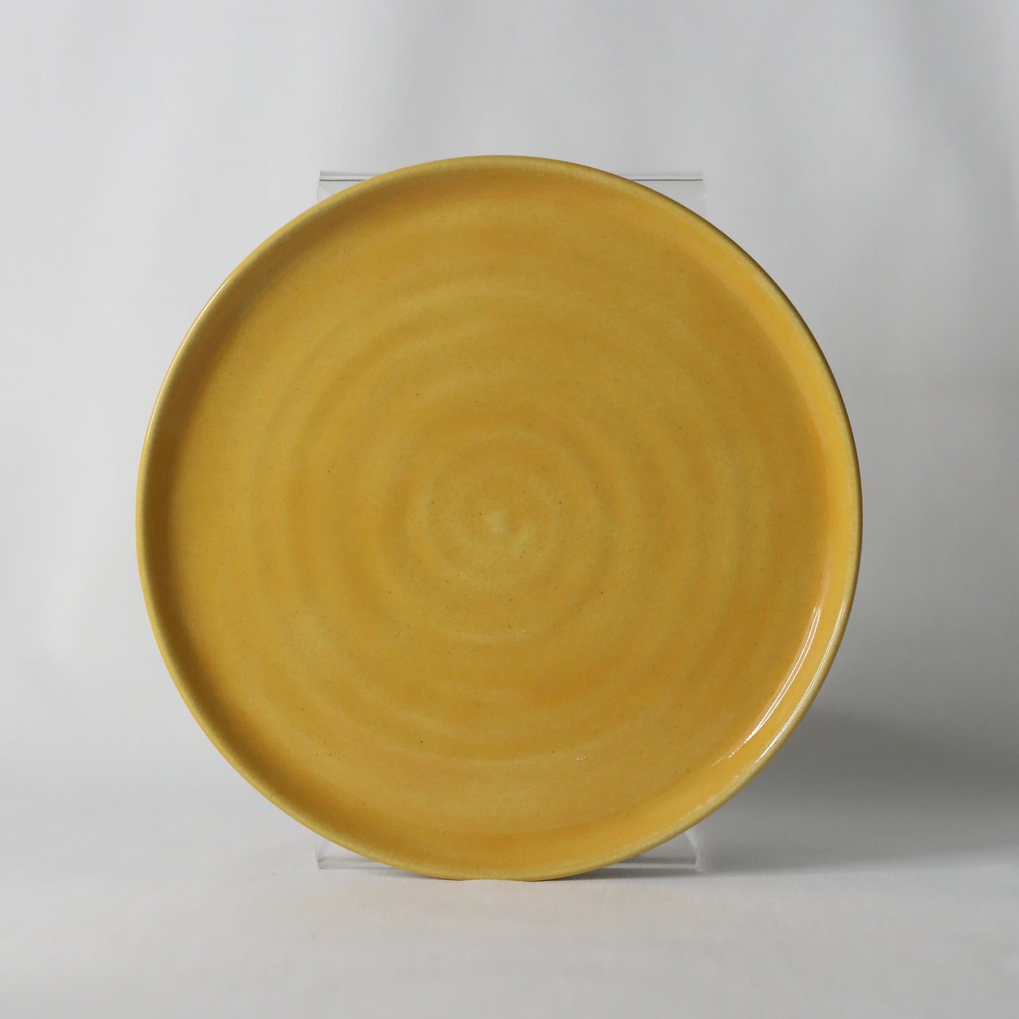 Egg Yolk Classic Cake Plate