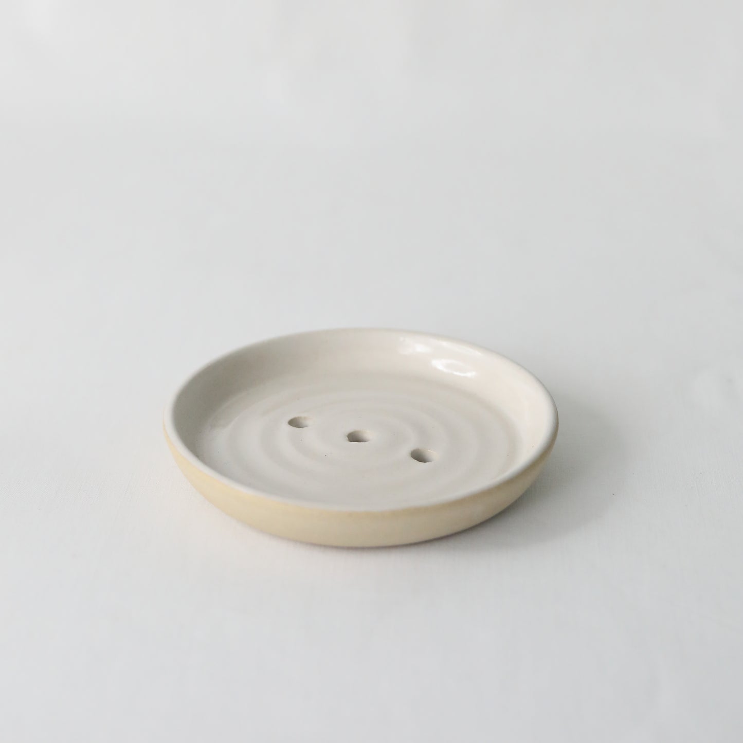 Snow White Classic Soap Dish