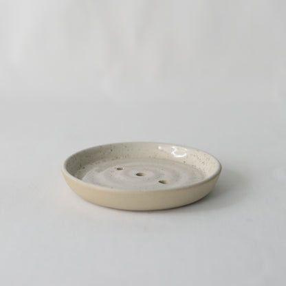 Pepper White Classic Soap Dish