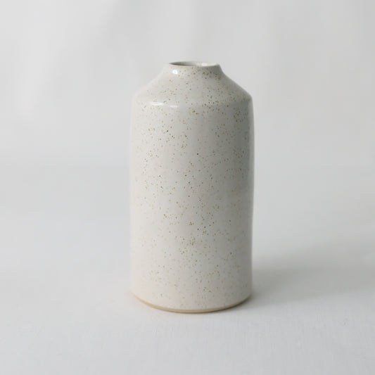 Sample Pepper White Classic Bud Vase