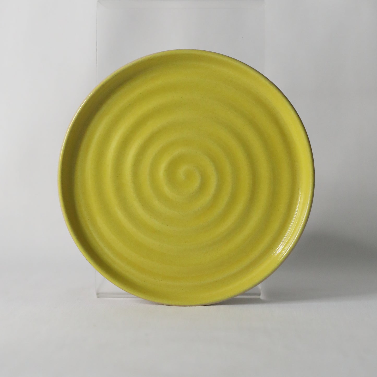 Sun Yellow Classic Cake Plate