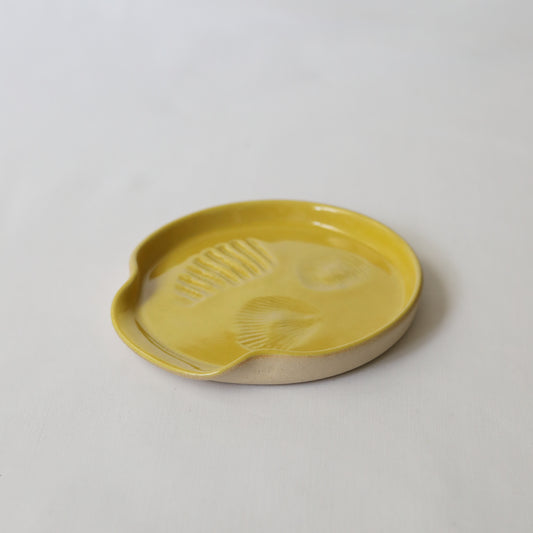 Sun Yellow Classic Shell Spoon Rest